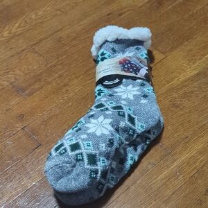 Cozy Gray Snowflake Thermal Knit Slipper Socks